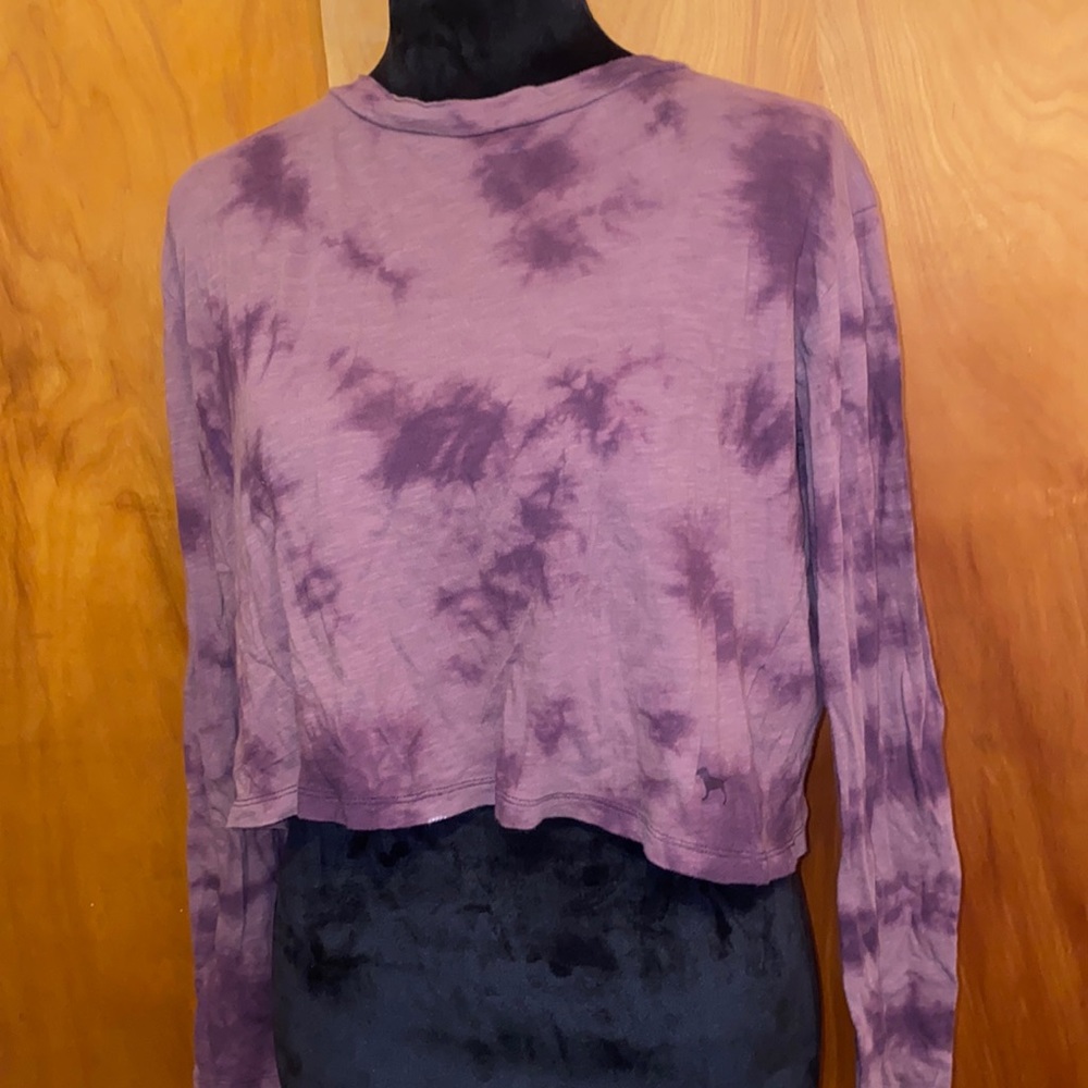 purple long sleeved crop top